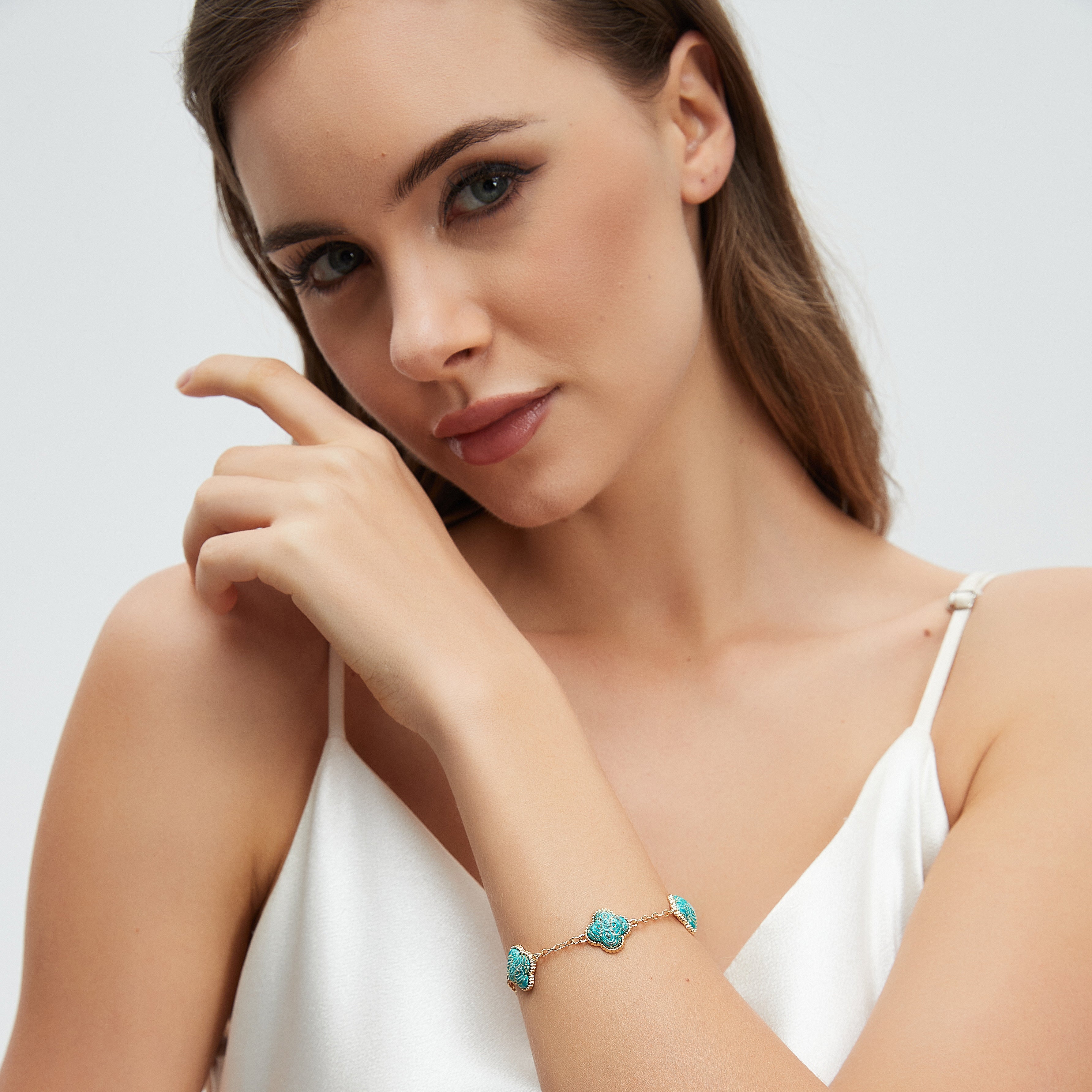 Four-Leaf Clover Bracelet • Song Brocade Ding Sheng Pattern • 18K Gold Plated