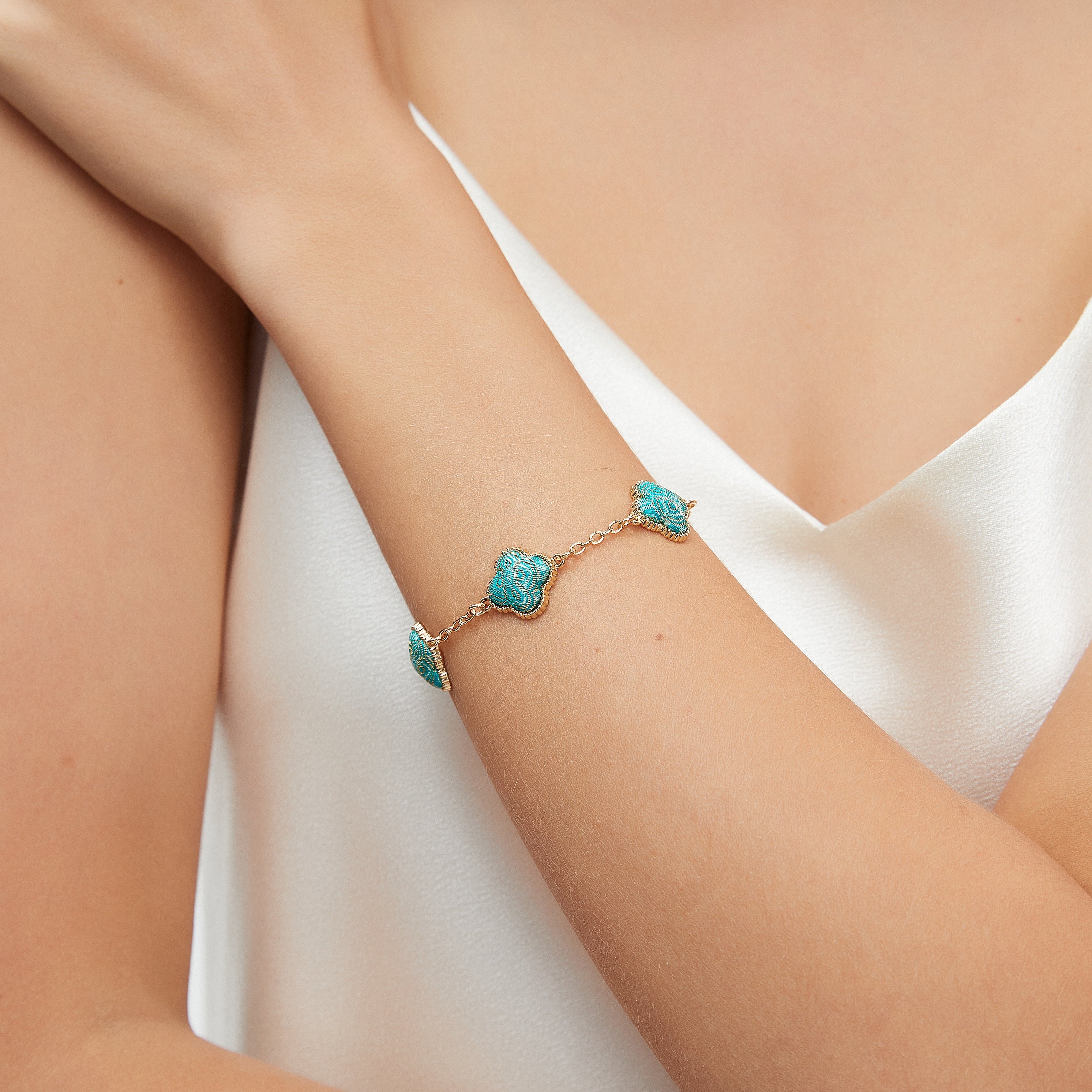 Four-Leaf Clover Bracelet • Song Brocade Ding Sheng Pattern • 18K Gold Plated