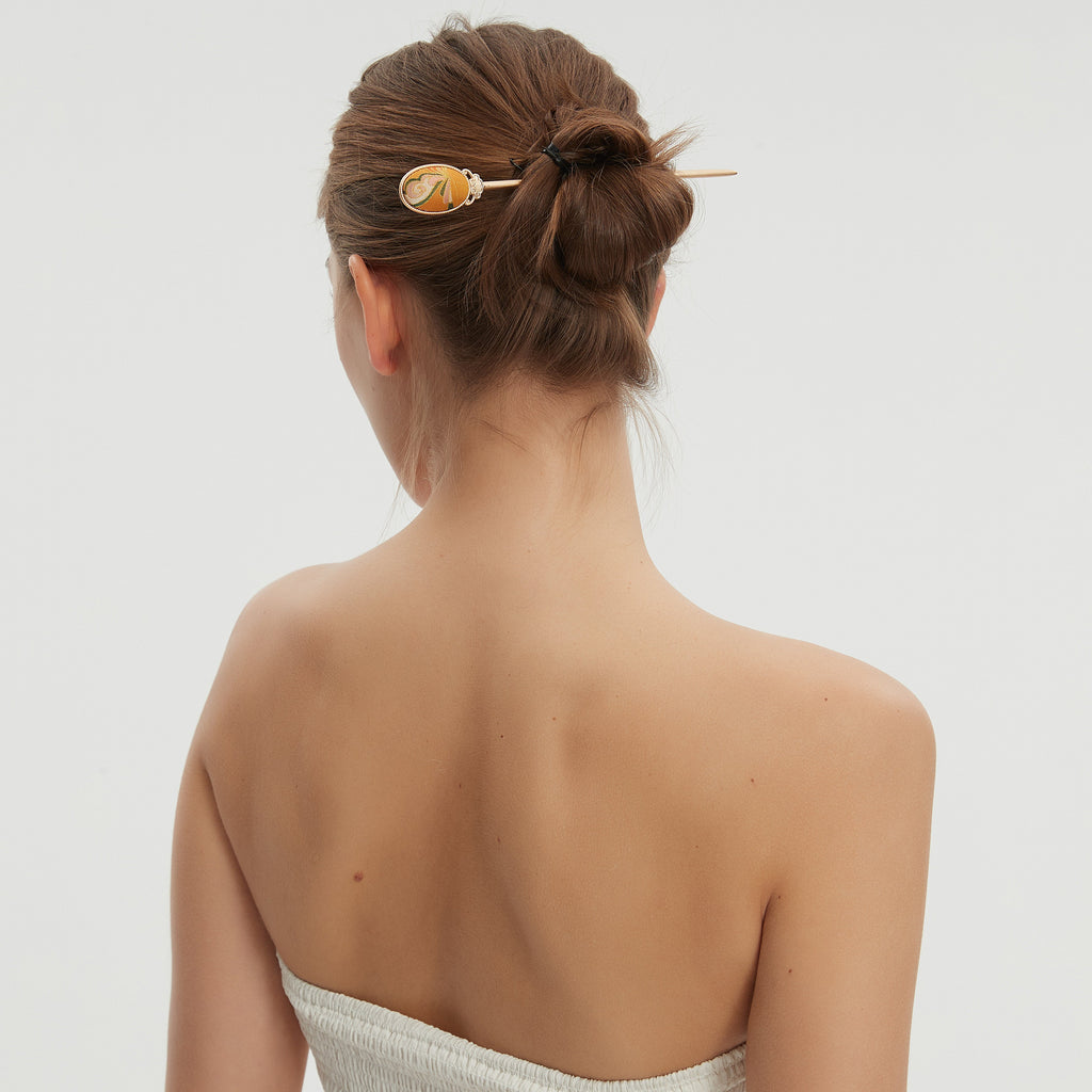 Oval Hairpin Song Brocade Butterfly-and-Flower Pattern • 18K Gold Plated